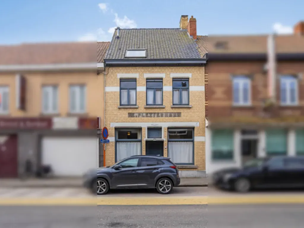 Huis in Roeselare - 7673922 - Diksmuidsesteenweg 233, 8800 Roeselare