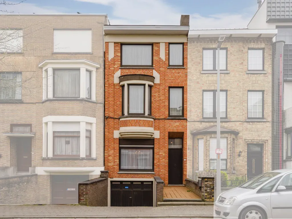 Huis in Kortrijk - 7673929 - Jan Breydellaan 92, 8500 Kortrijk