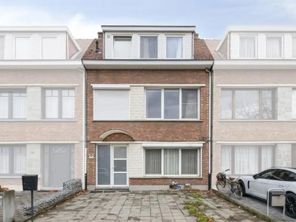 Huis in Merksem - 7674022 - Laarsebaan 191, 2170 Merksem
