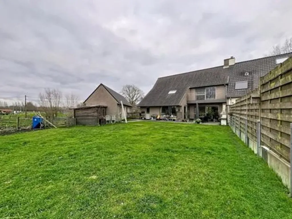 Garage in Landegem - 7674146 - Scheurestraat 9, 9850 Landegem