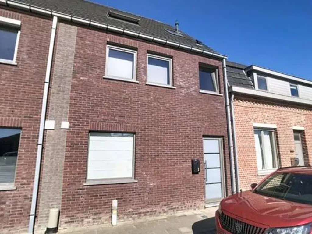 Garage in Elverdinge - 7674153 - Veurnseweg 600 bus A, 8906 Elverdinge
