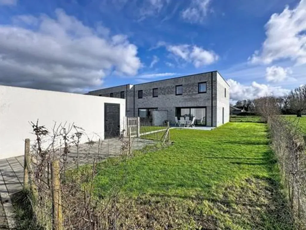Huis in Roksem - 7674167 - Juliette Wittesaeleplein 6, 8460 Roksem