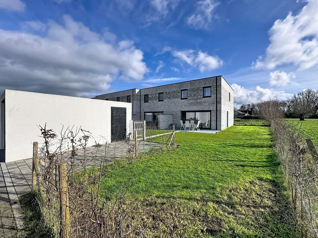 Huis in Roksem - 7674167 - Juliette Wittesaeleplein 6, 8460 Roksem