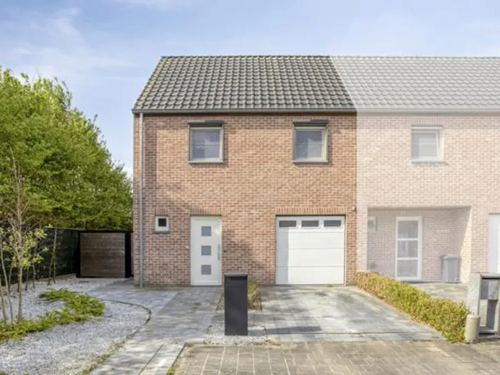 Huis in Ieper - 7673886 - Zesde-Lansierslaan 12C, 8900 Ieper