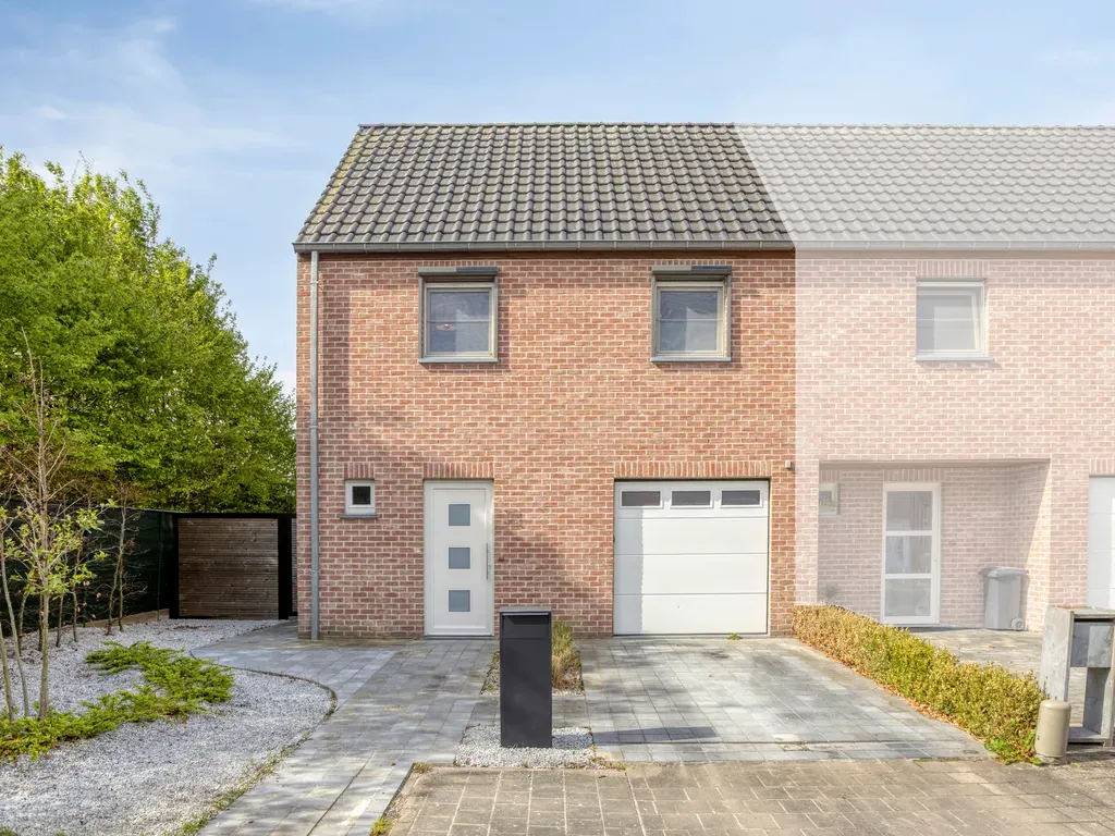 Huis in Ieper - 7673886 - Zesde-Lansierslaan 12C, 8900 Ieper