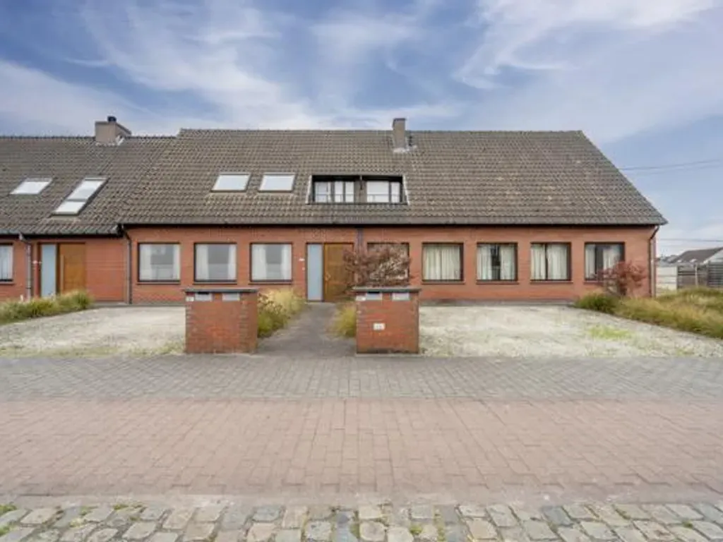 Huis in Rekkem - 7674023 - Moeskroenstraat 695, 8930 Rekkem