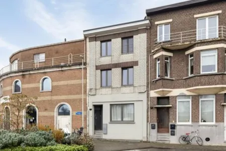  Verhuurd Boom