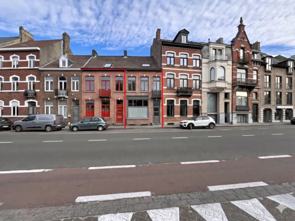 Huis in Sint-Andries - 7674134 - Gistelse Steenweg 85, 8200 Sint-Andries