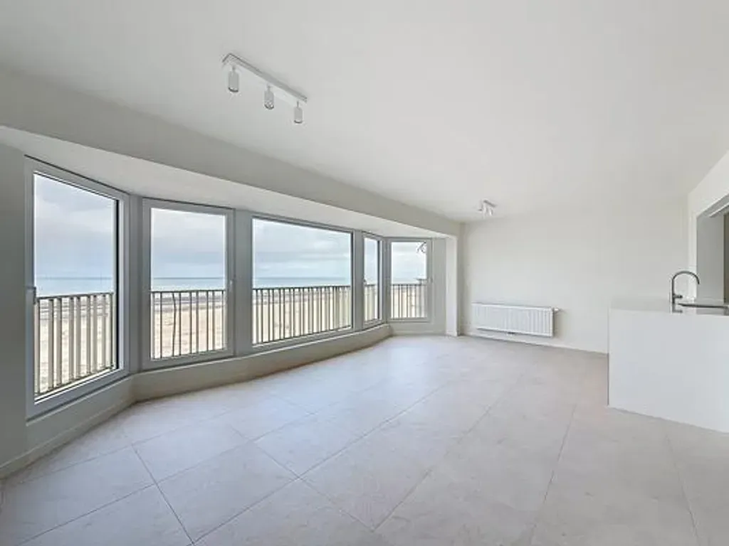Appartement in Koksijde - 7674391 - Zeedijk 277 bus 301, 8670 Koksijde