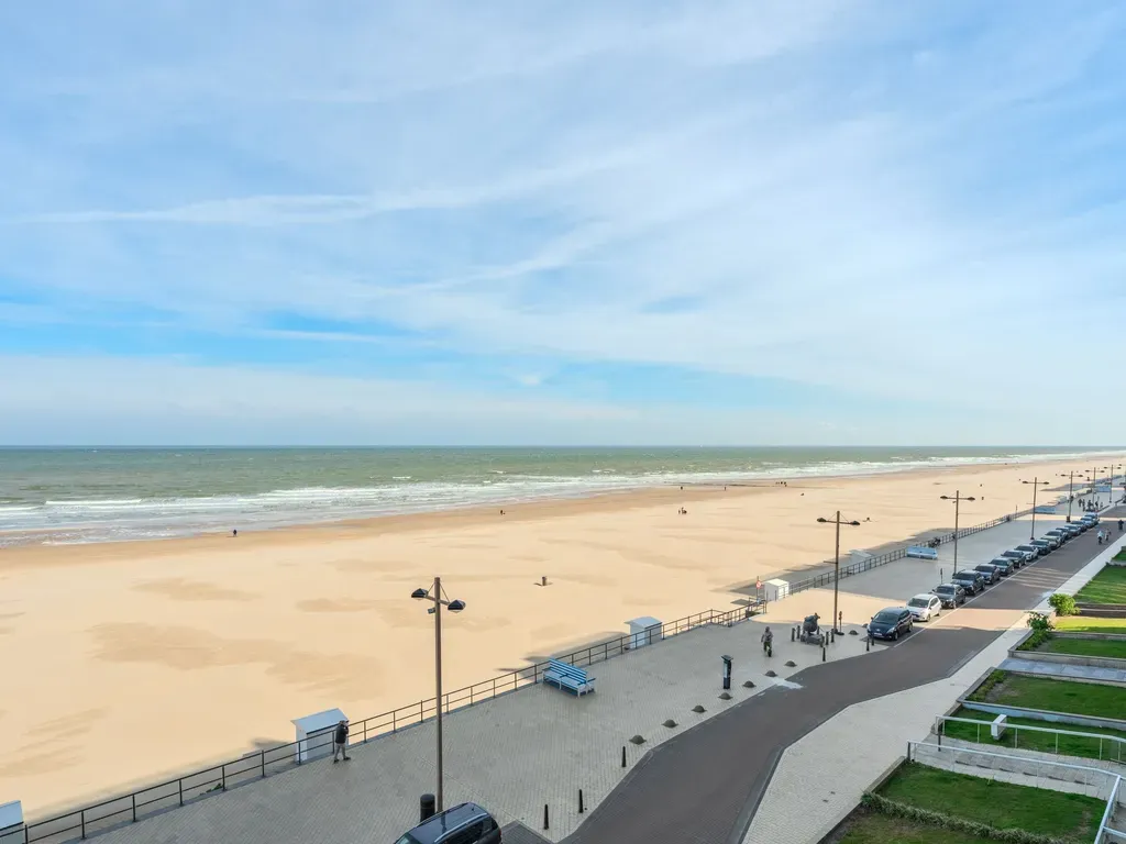 Huis in Middelkerke - 7676489 - Zeedijk 261B, 8430 Middelkerke