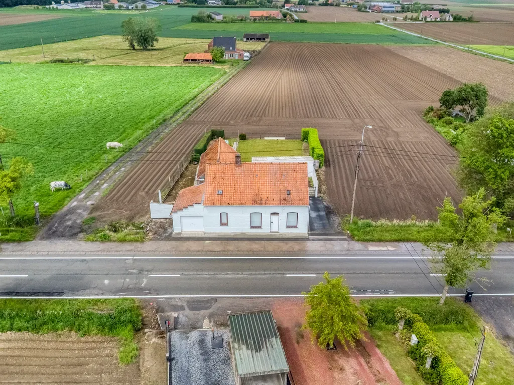 Huis in Poperinge - 7676787 - Abeelseweg 143, 8970 Poperinge