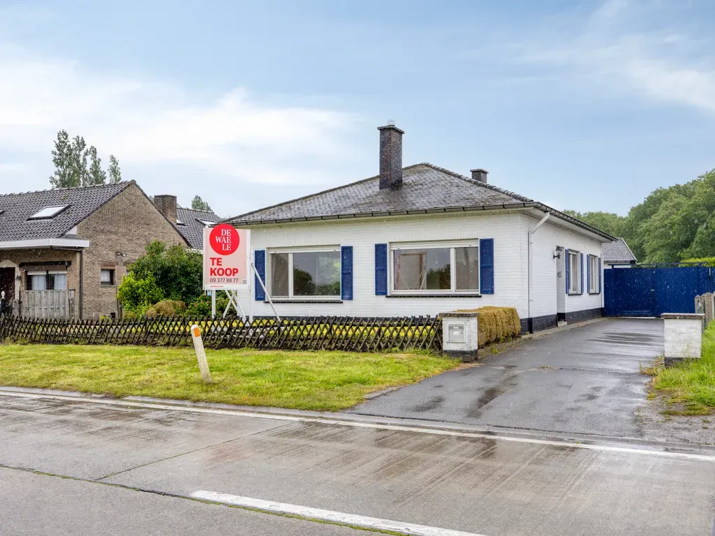 Huis in Ursel - 7676794 - Urselseweg 190, 9910 Ursel