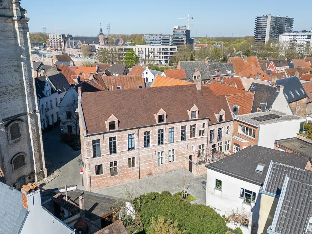 Huis in Mechelen - 7676820 - Begijnenkerkhof 6, 2800 Mechelen
