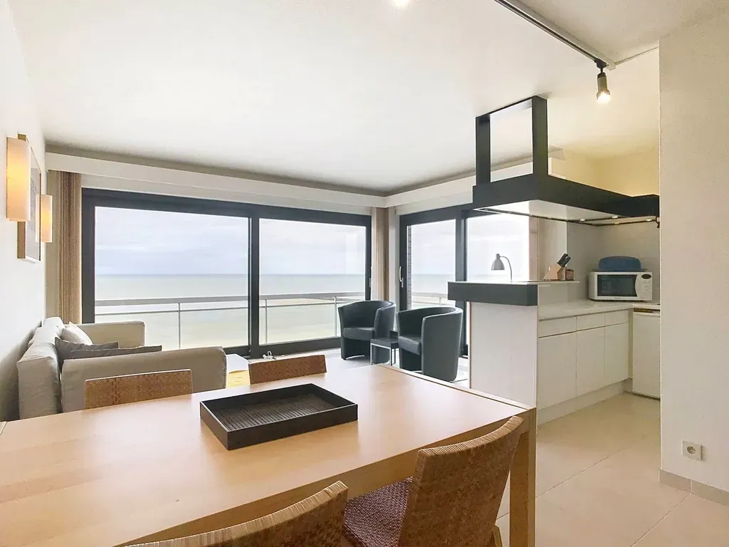 Appartement in Middelkerke - 7677046 - Zeedijk 282, 8430 Middelkerke