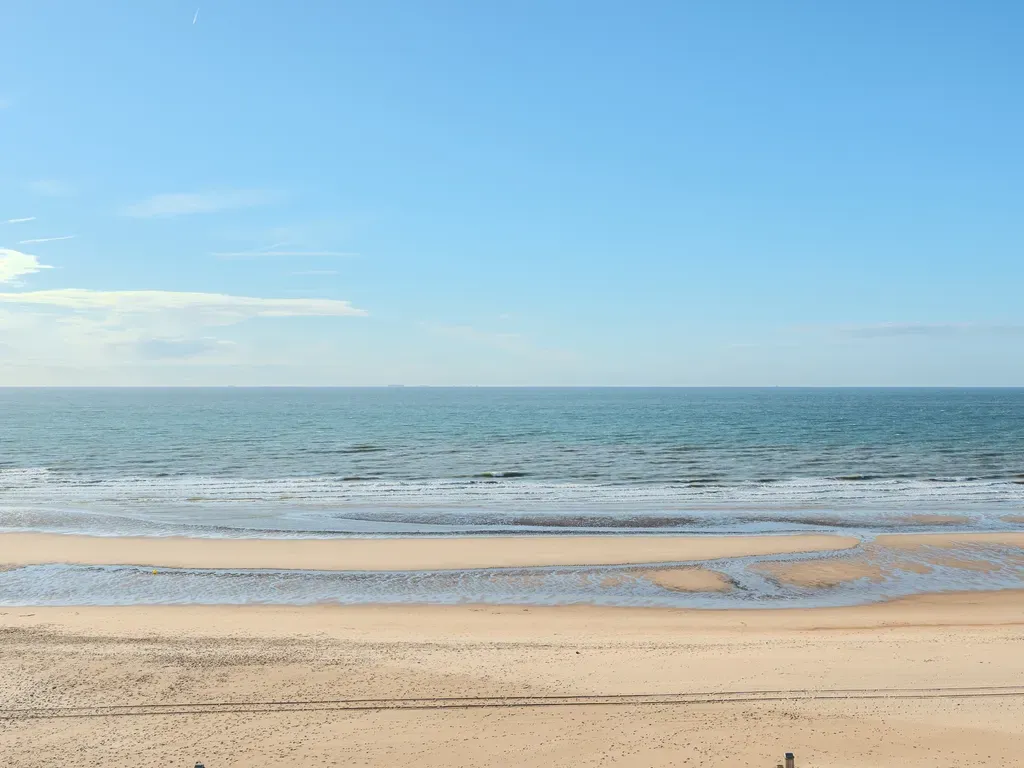 Appartement in Oostende - 7688723 - Zeedijk 137B, 8400 Oostende