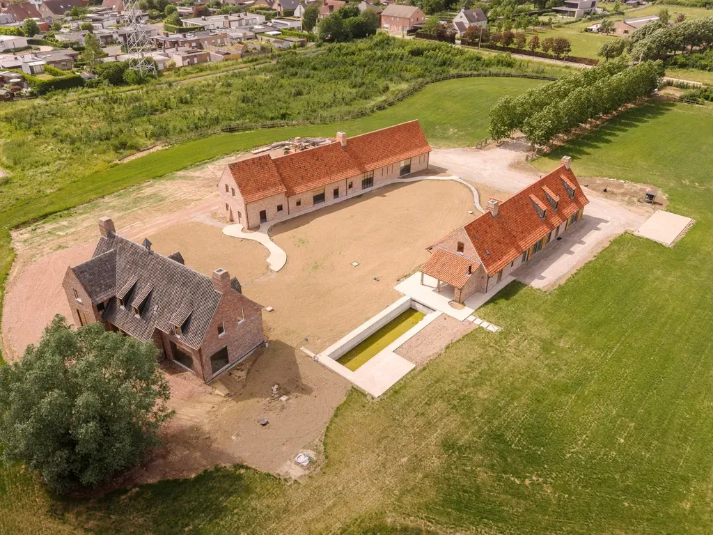 Huis in Roeselare - 7690995 - Beverseaardeweg 102, 8800 Roeselare