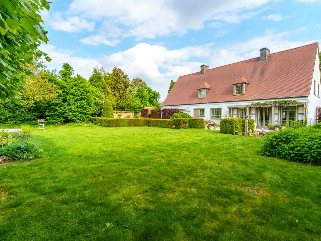 Villa in Rumbeke - 7691088 - Maria's-Lindestraat 84, 8800 Rumbeke