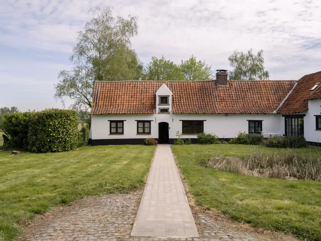 Huis in Lotenhulle - 7691096 - Nevelestraat 102, 9880 Lotenhulle
