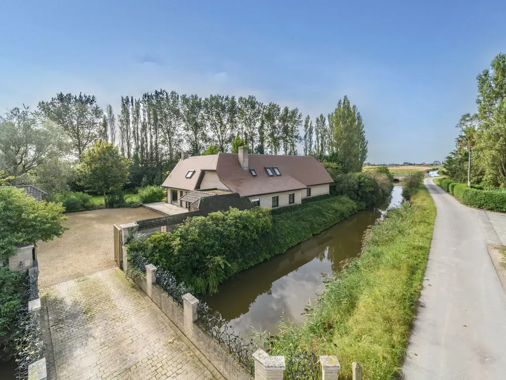 Huis in Diksmuide - 7691162 - Grote Beverdijkstraat 2, 8600 Diksmuide
