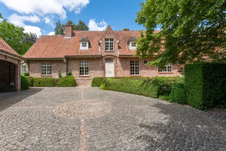 Villa Te Koop Marke
