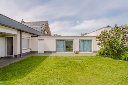 Villa Te Koop Marke